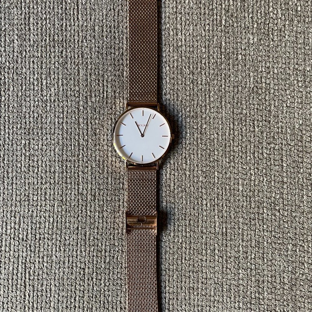 J Beverly rose gold watch
